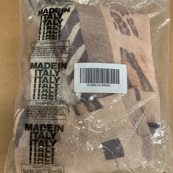 Gabriella T women’s shirt. Animal print - Picture 8 of 8